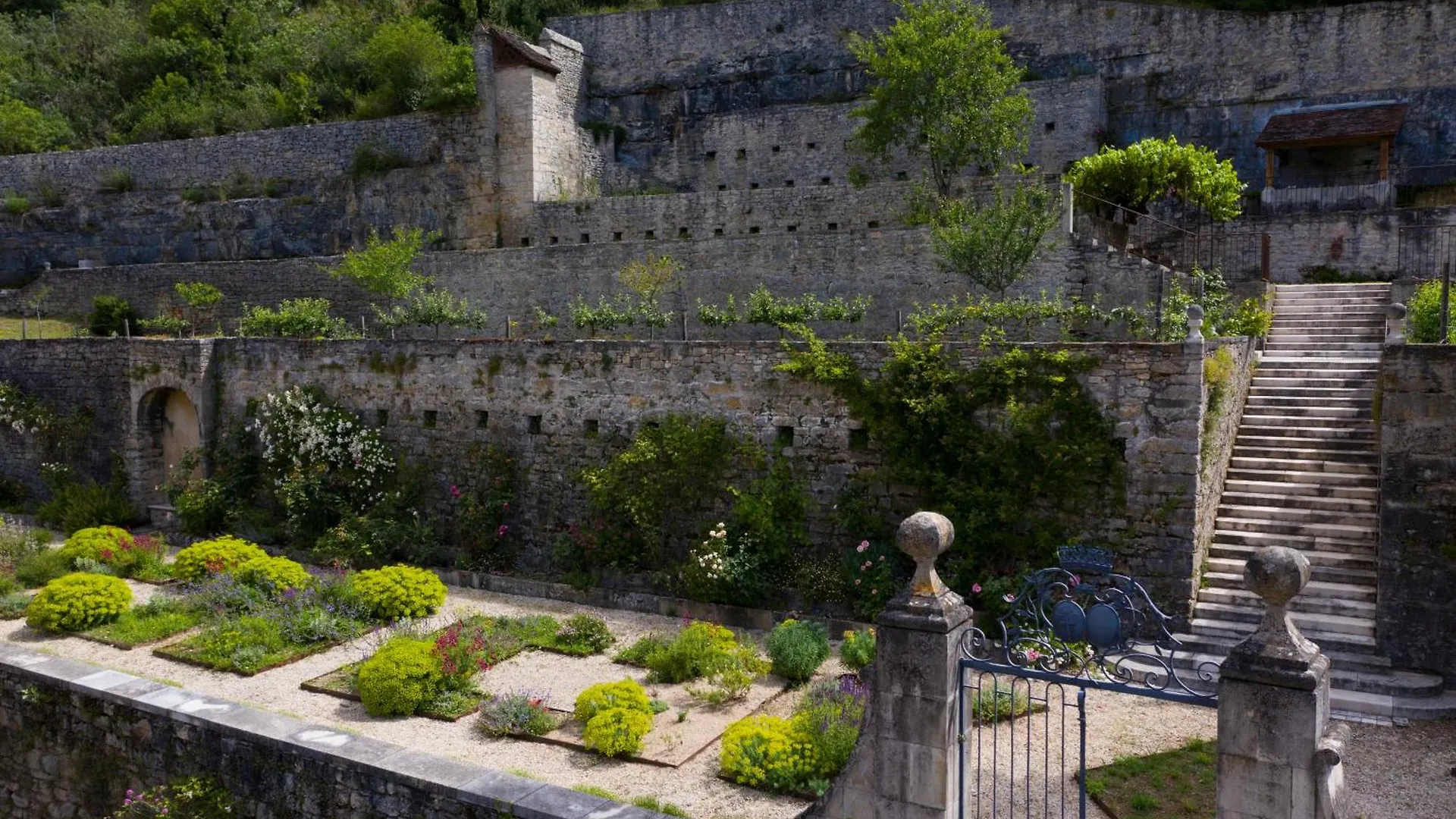 Pensión Chateau De Larnagol